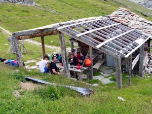 Rast beim Hüttenaufstieg Rast beim Hüttenaufstieg