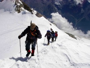 Die letzten 10 Meter vor dem Gipfel Die letzten 10 Meter vor dem Gipfel